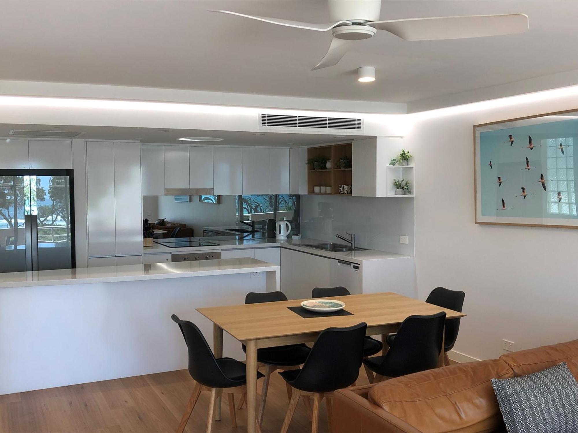Camargue Beachfront Apartments Maroochydore Buitenkant foto