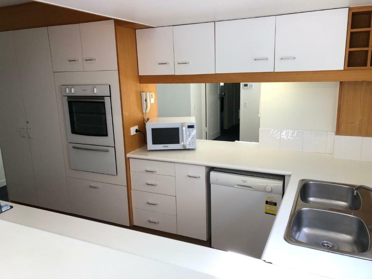 Camargue Beachfront Apartments Maroochydore Buitenkant foto